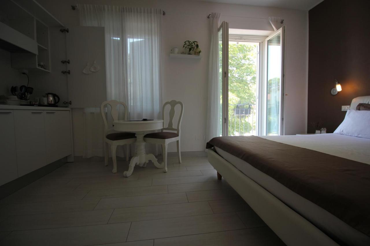 Rooms Il Punto Peschiera del Garda Exterior photo